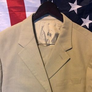 Armani Collezioni 40r 38x31 Beige 3 button $2k